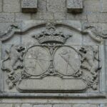 Wappen an der Kirche von Limpach